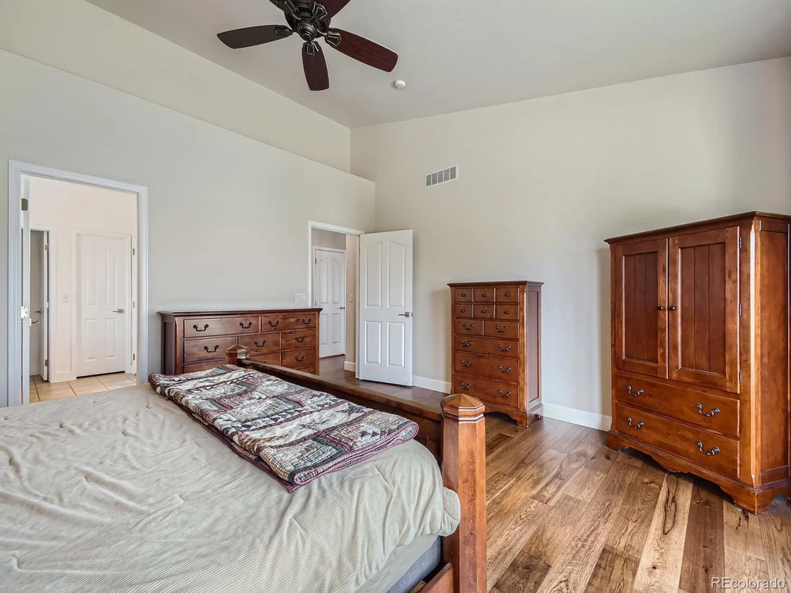 Photo of 21126 Saddleback Cir