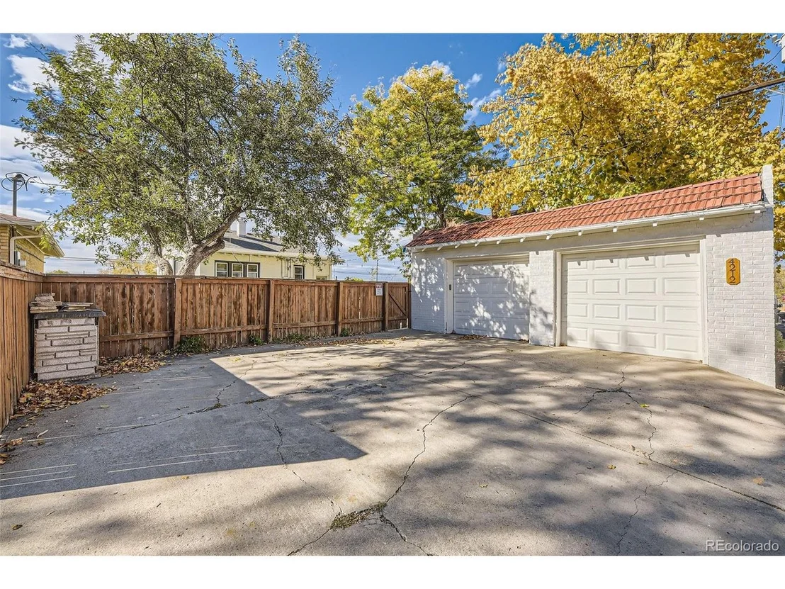 Photo of 4212 Lowell Blvd