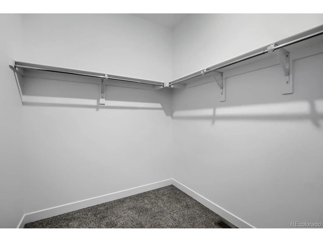 Photo of 1662 Drumming Dr