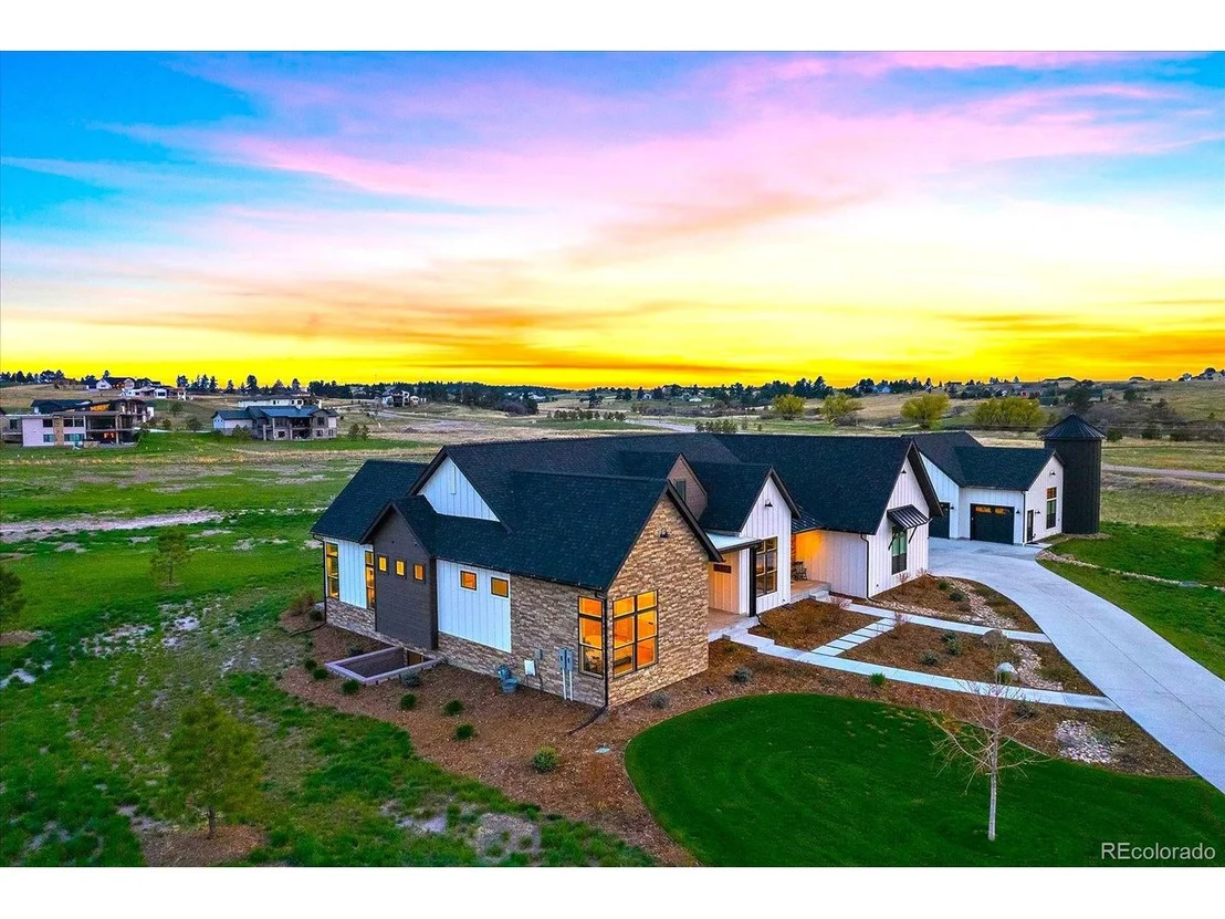 Photo of 2739 Fox View Trl