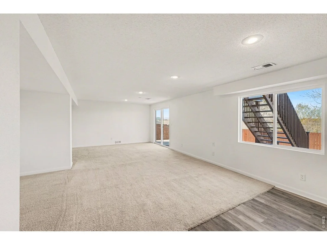 Photo of 317 Sunset Dr
