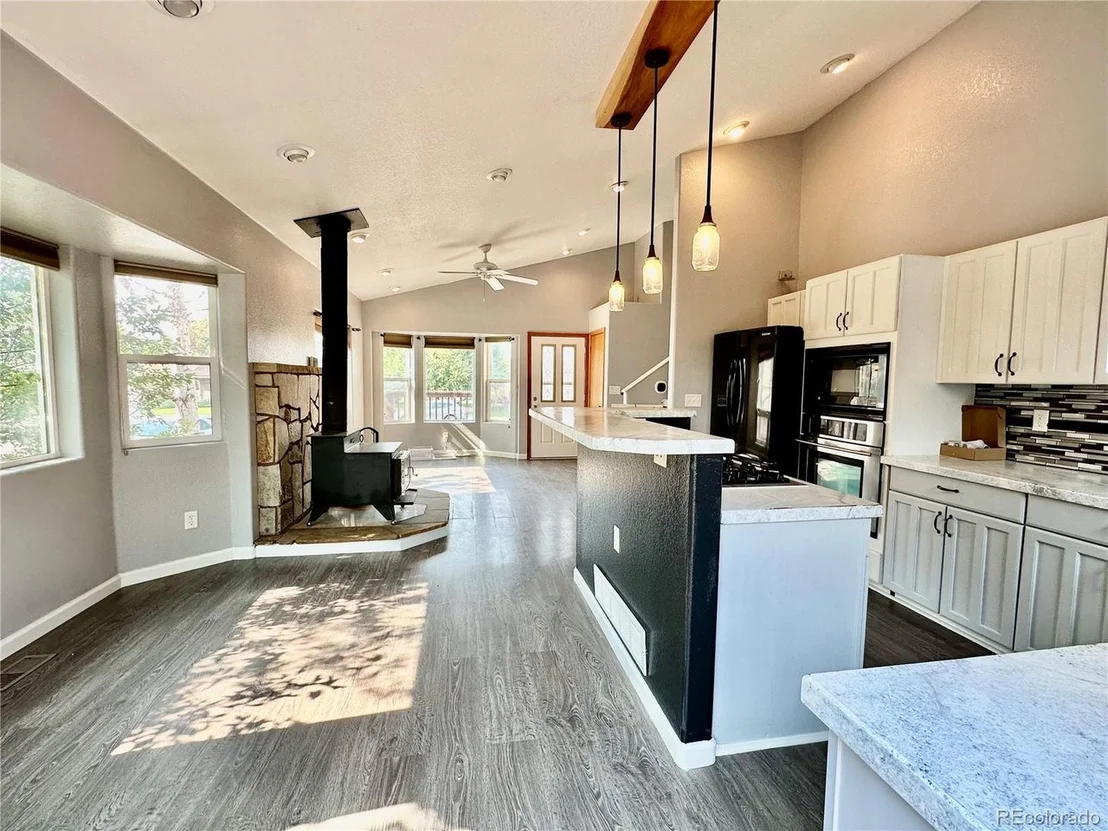 Photo of 3400 Collins Ave