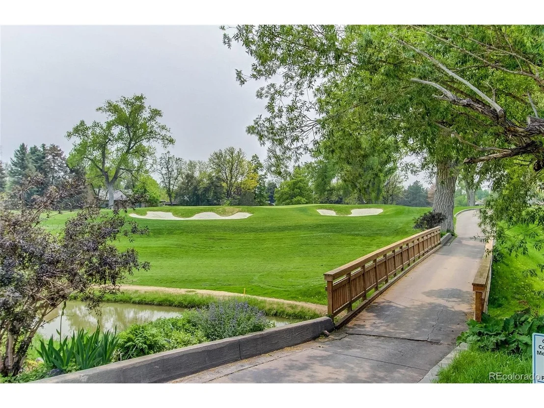 Photo of 4 Willowcroft Pl