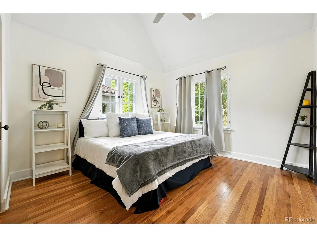 Photo of 1731 Locust St