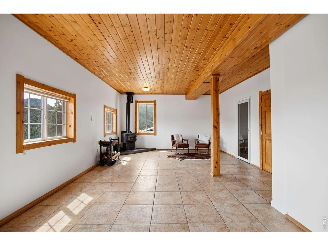 Photo of 11150 Circle Dr