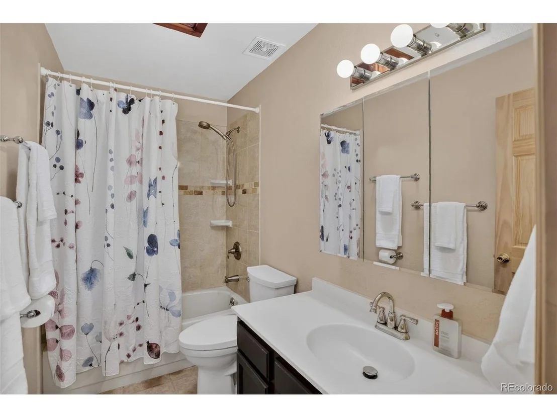 Photo of 11135 Kennedy Ave