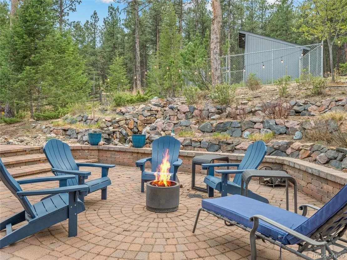 Photo of 571 Sundown Ln