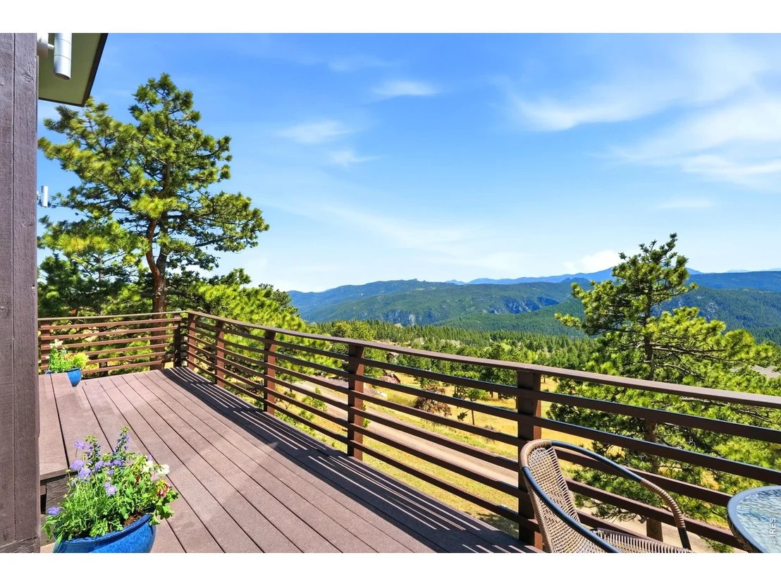 Photo of 660 S Peak Rd