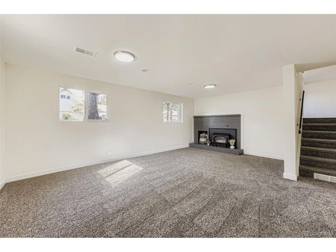 Photo of 9917 Clark Dr