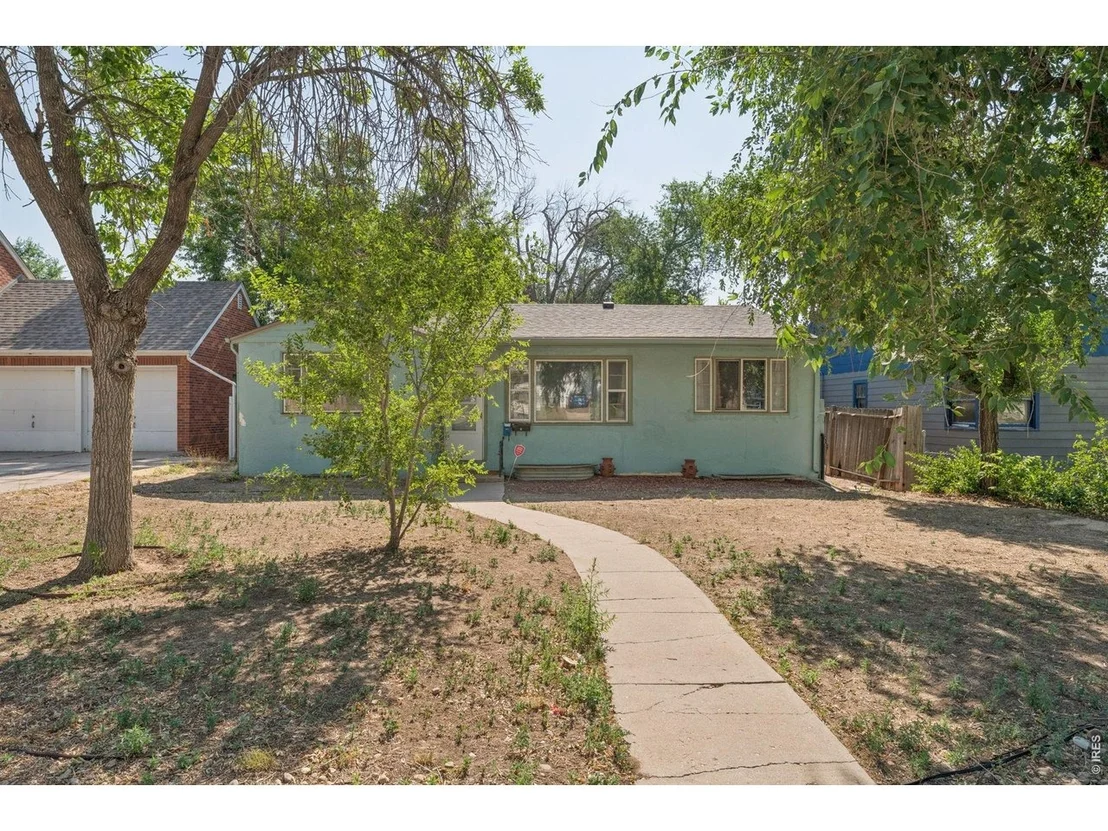 Photo of 2210 10th Ave