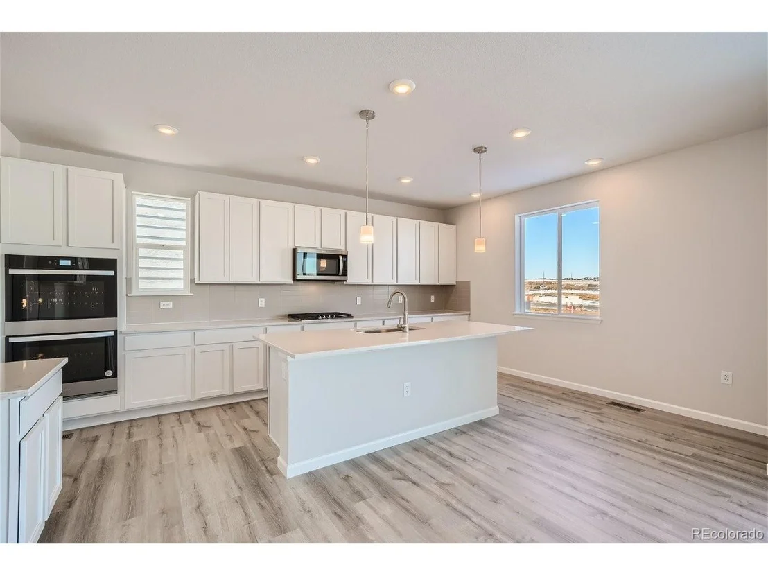 Photo of 1300 Brookfield Pl