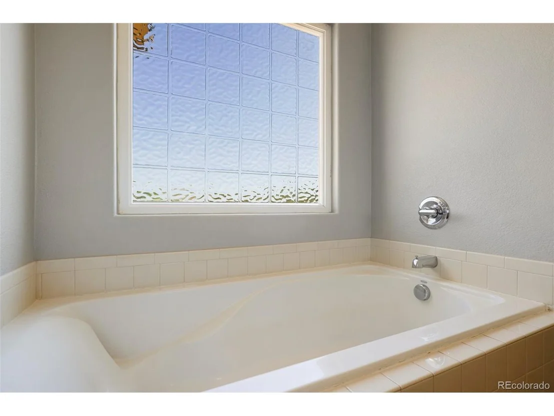 Photo of 9806 Roadrunner Ave