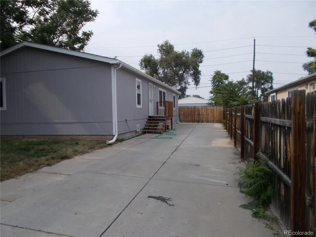 Photo of 1275 W Custer Pl