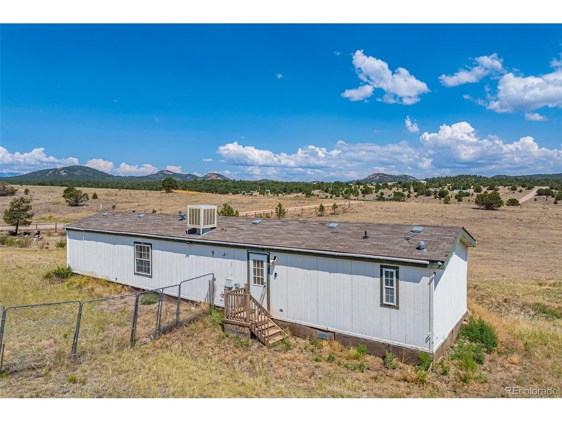 Photo of 1838 17th Trl