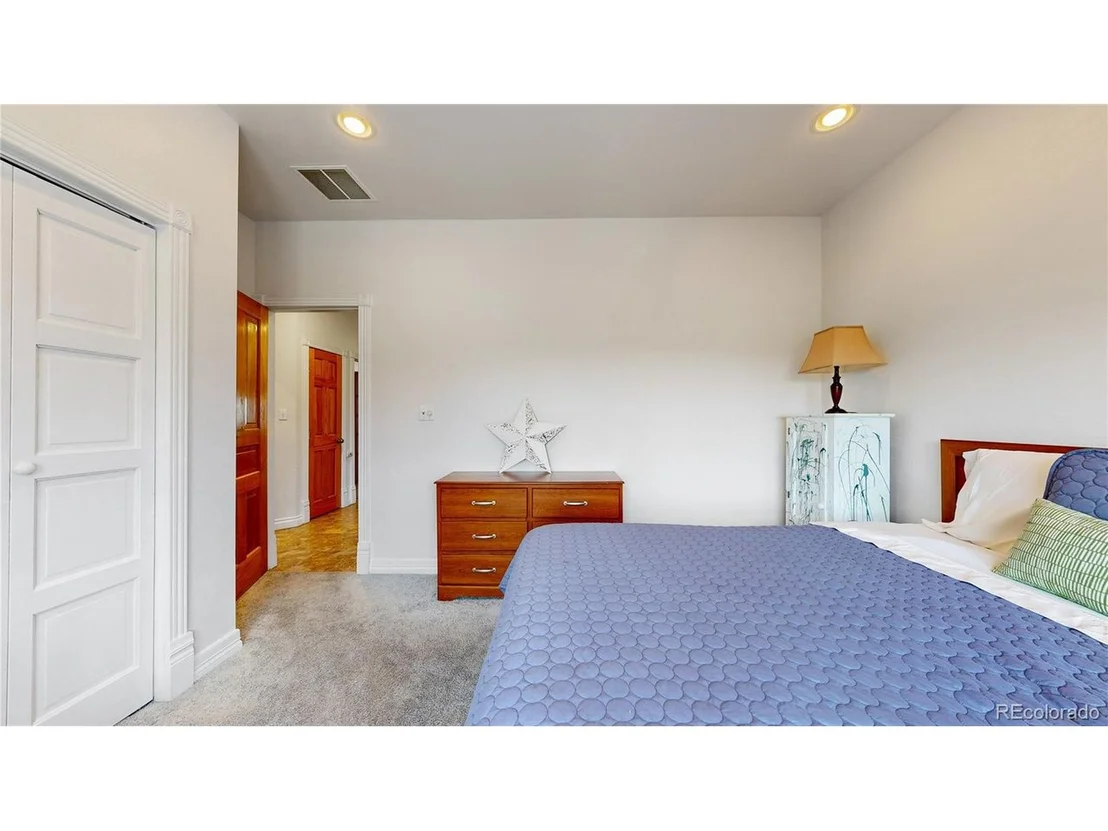 Photo of 7655 Crestview Dr