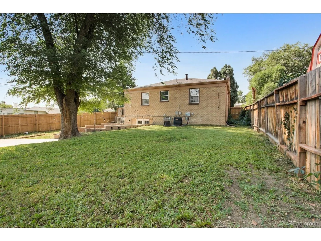 Photo of 3473 W 9th Ave