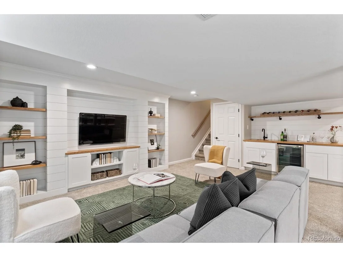 Photo of 6681 Secrest Cir
