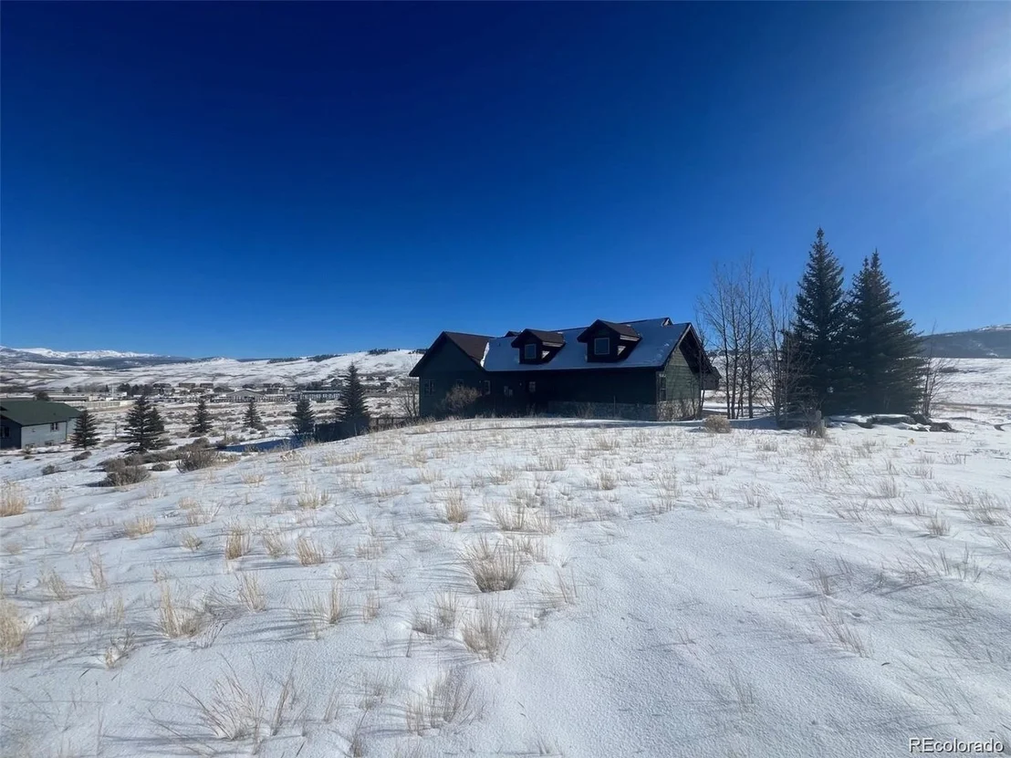 Photo of 893 Saddle Ridge Cir