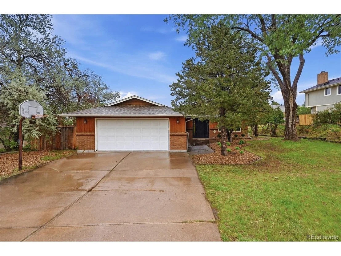 Photo of 6930 Hillpoint Pl