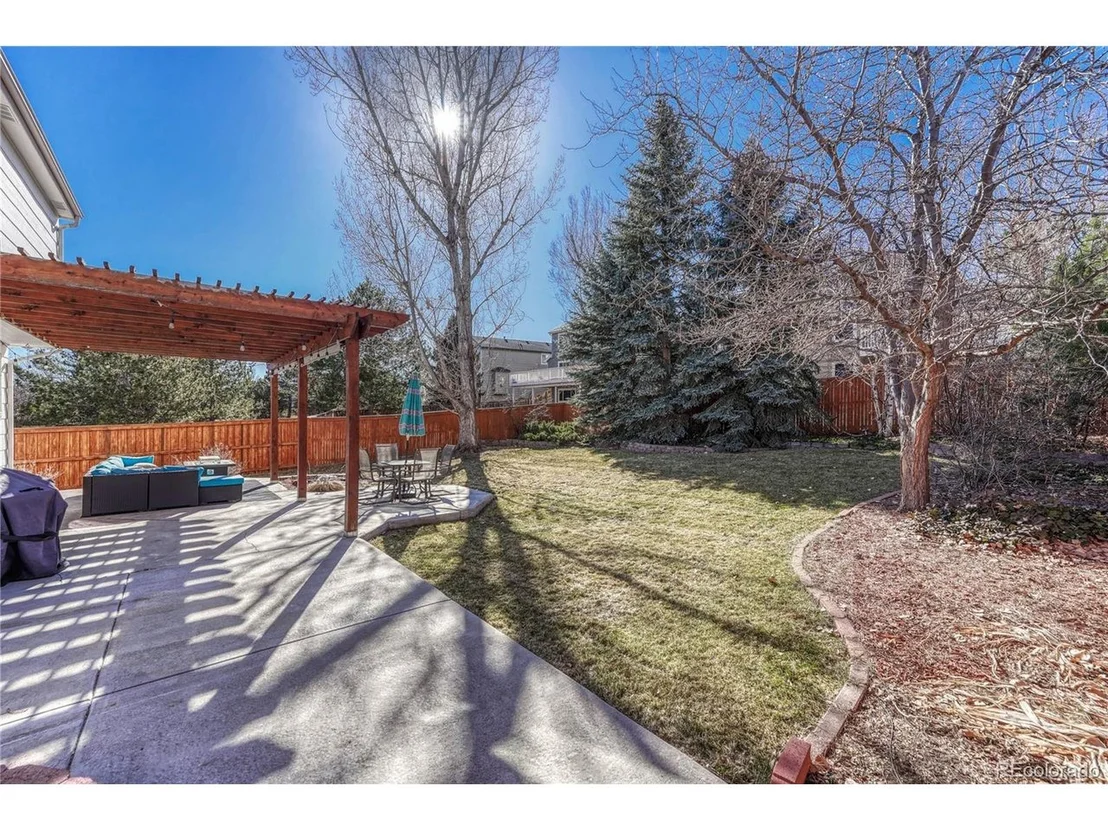 Photo of 16350 Hedgeway Dr