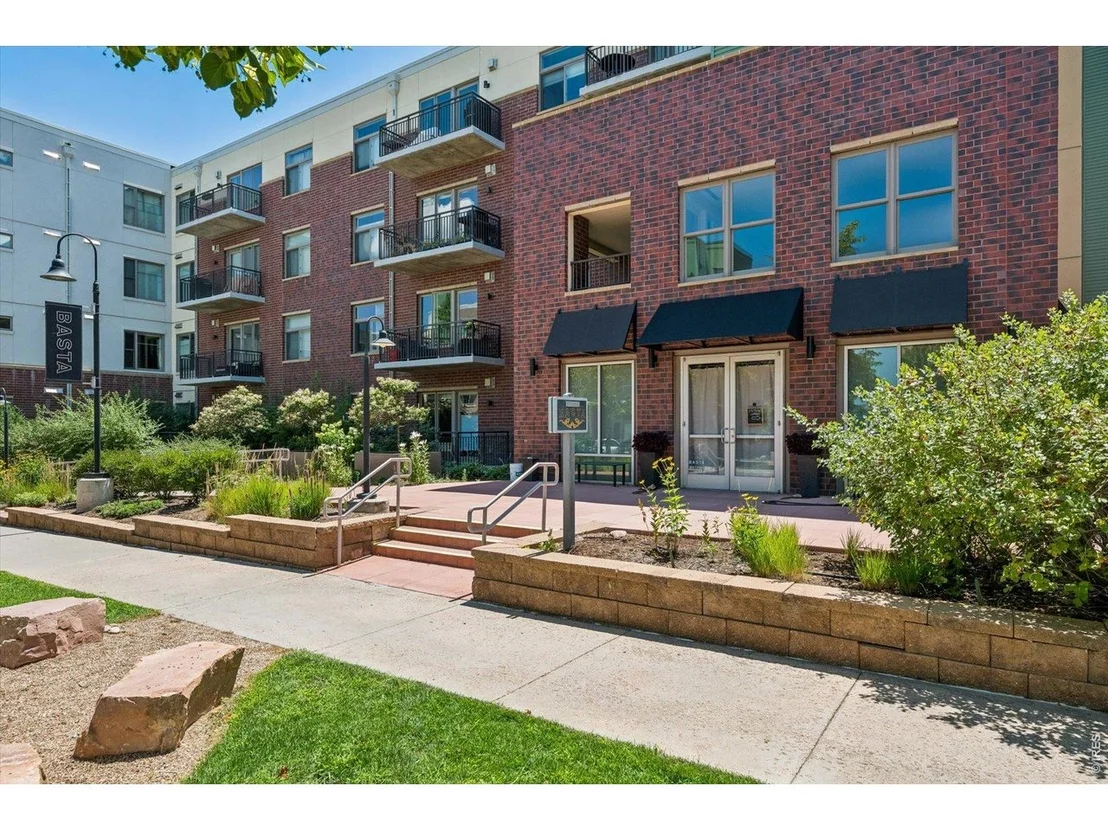 Photo of Unit 417 at 3401 Arapahoe Ave