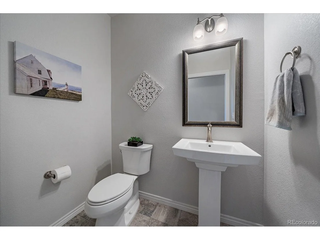 Photo of 8412 Quaker Cir
