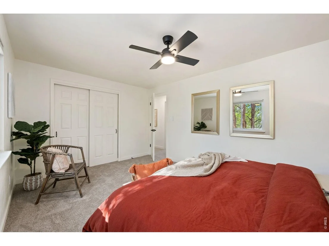 Photo of 2433 Sunset Dr