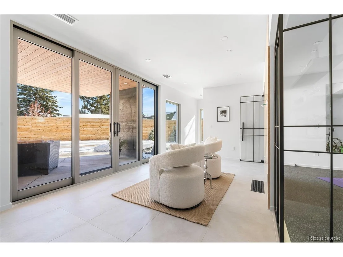 Photo of 2206 Alpine Dr