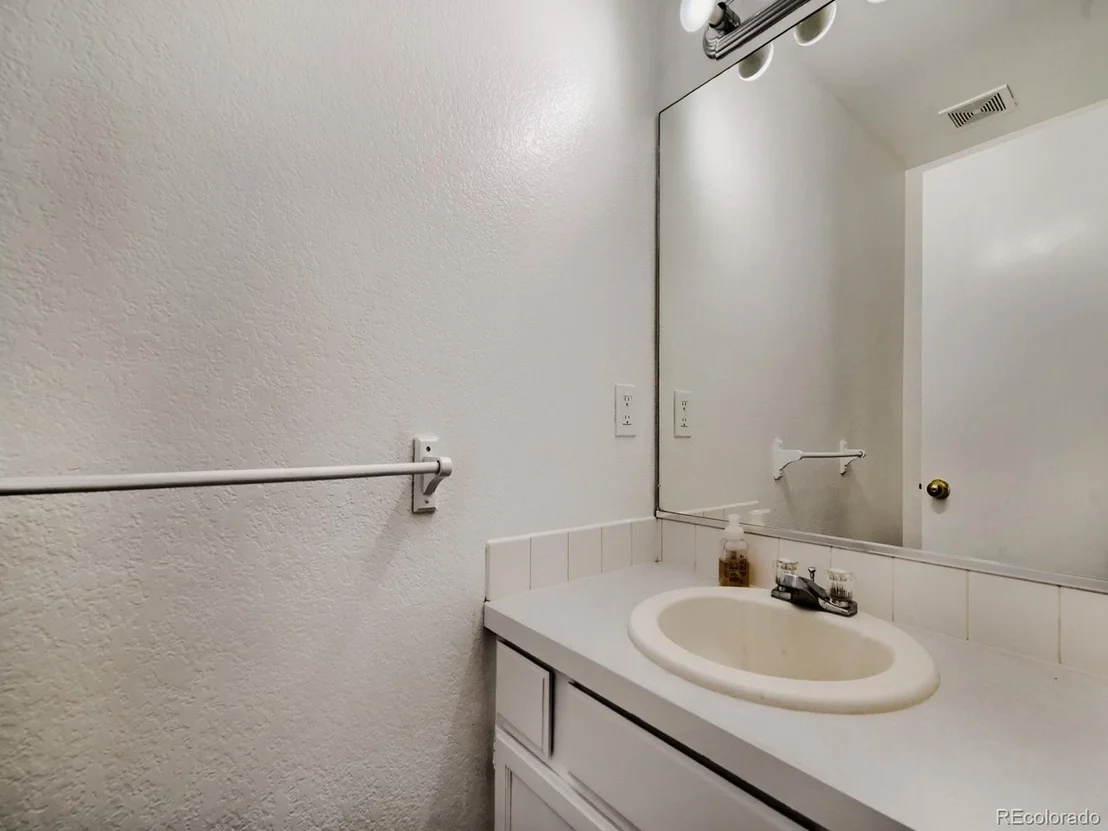 Photo of 740 Beth Ave