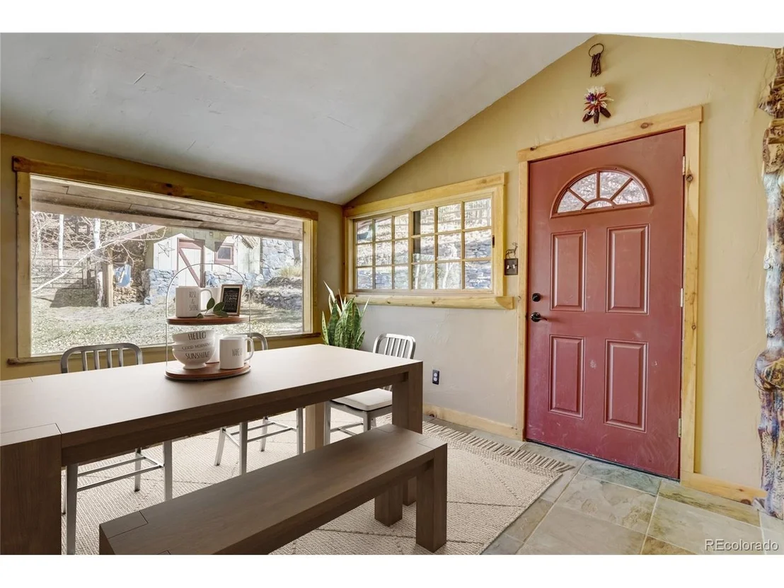 Photo of 199 Valley View Ln