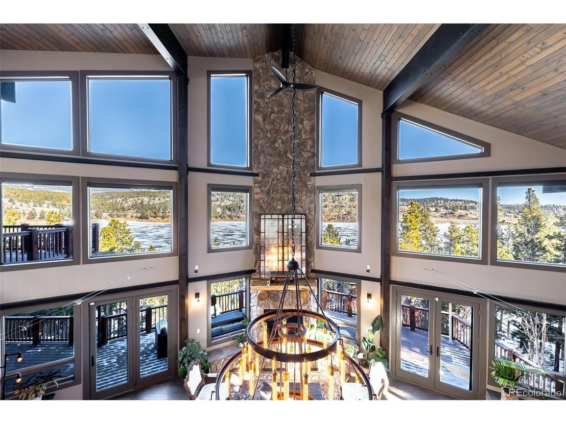 Photo of 275 Alpine Dr