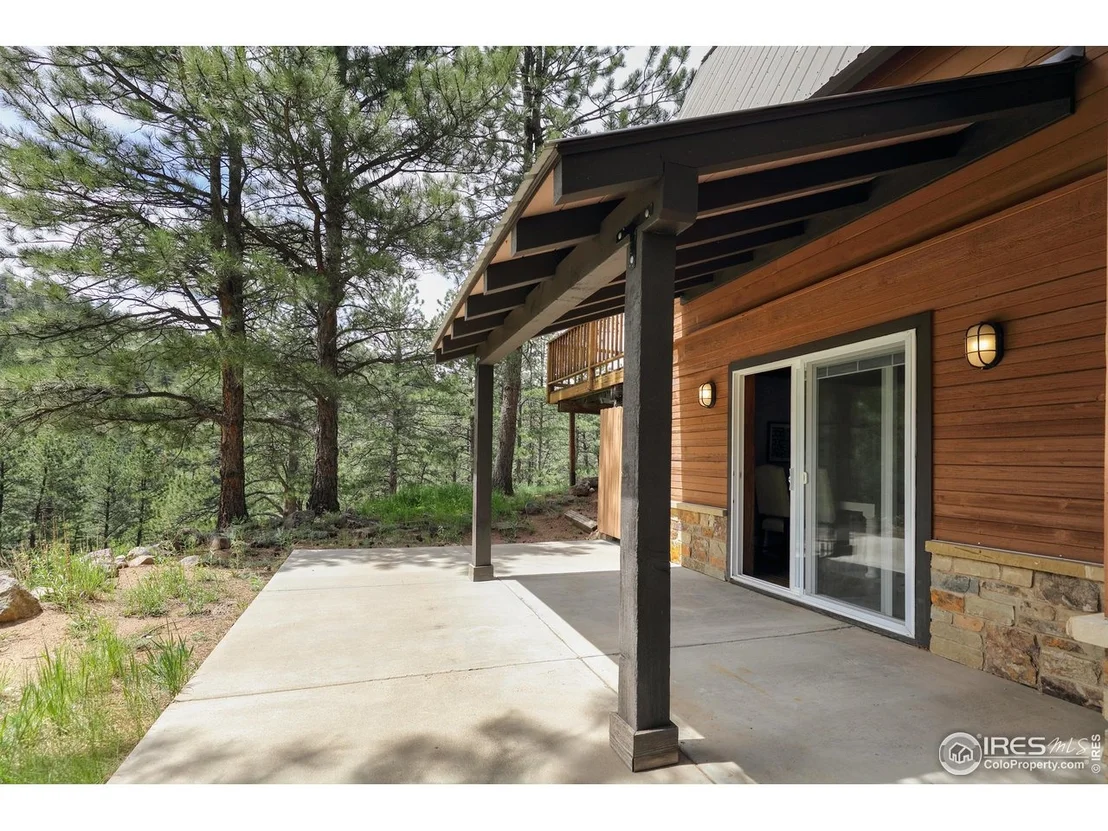 Photo of 604 Bow Mountain Rd