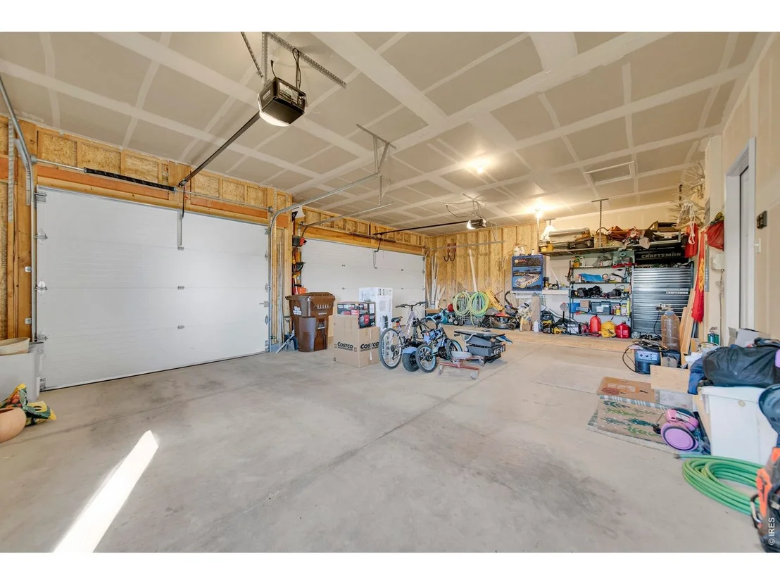 Photo of 21 Lakeview Cir