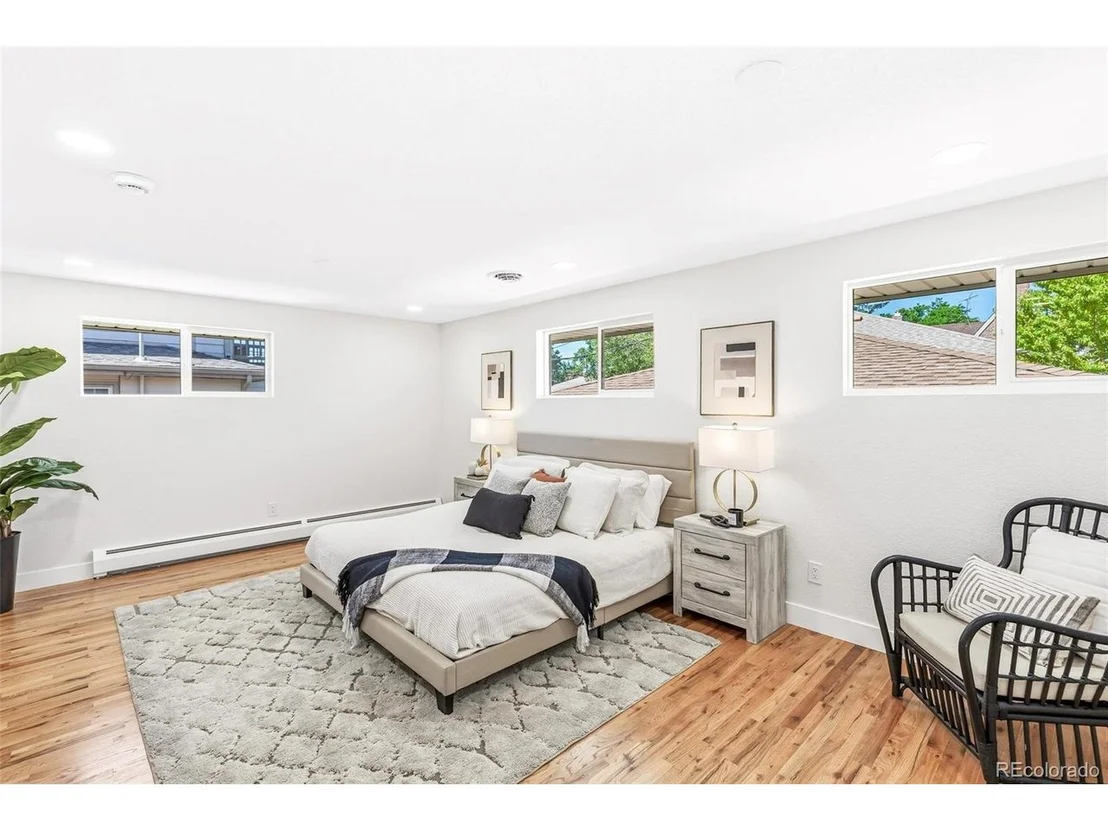Photo of 3100 W Denver Pl