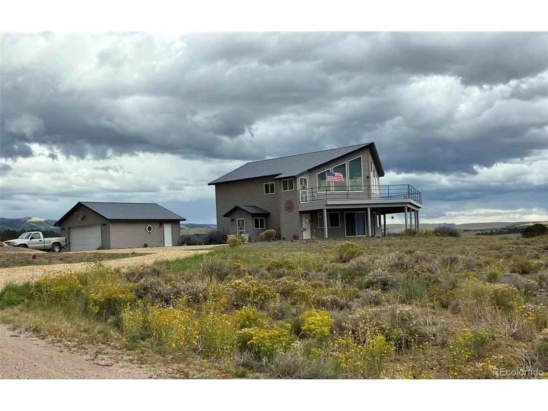Photo of 136 Arapahoe Cir