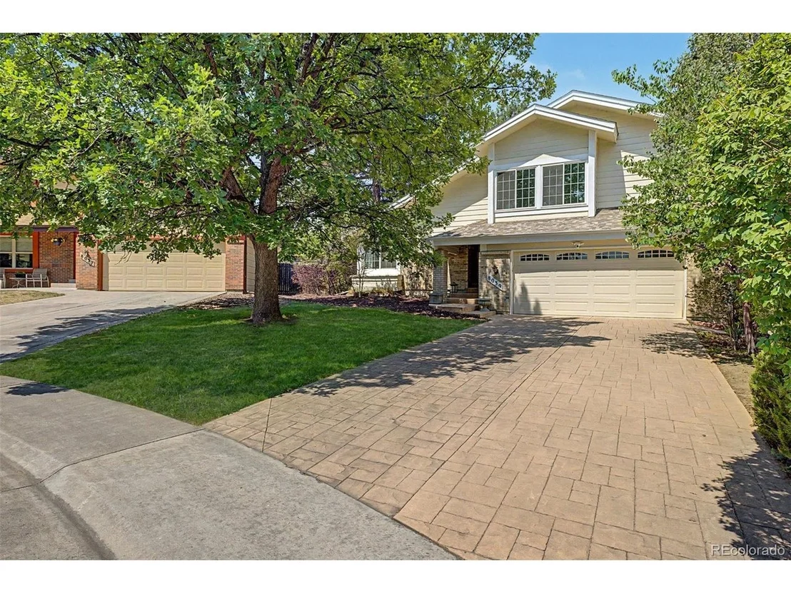 Photo of 8039 Marshall Cir