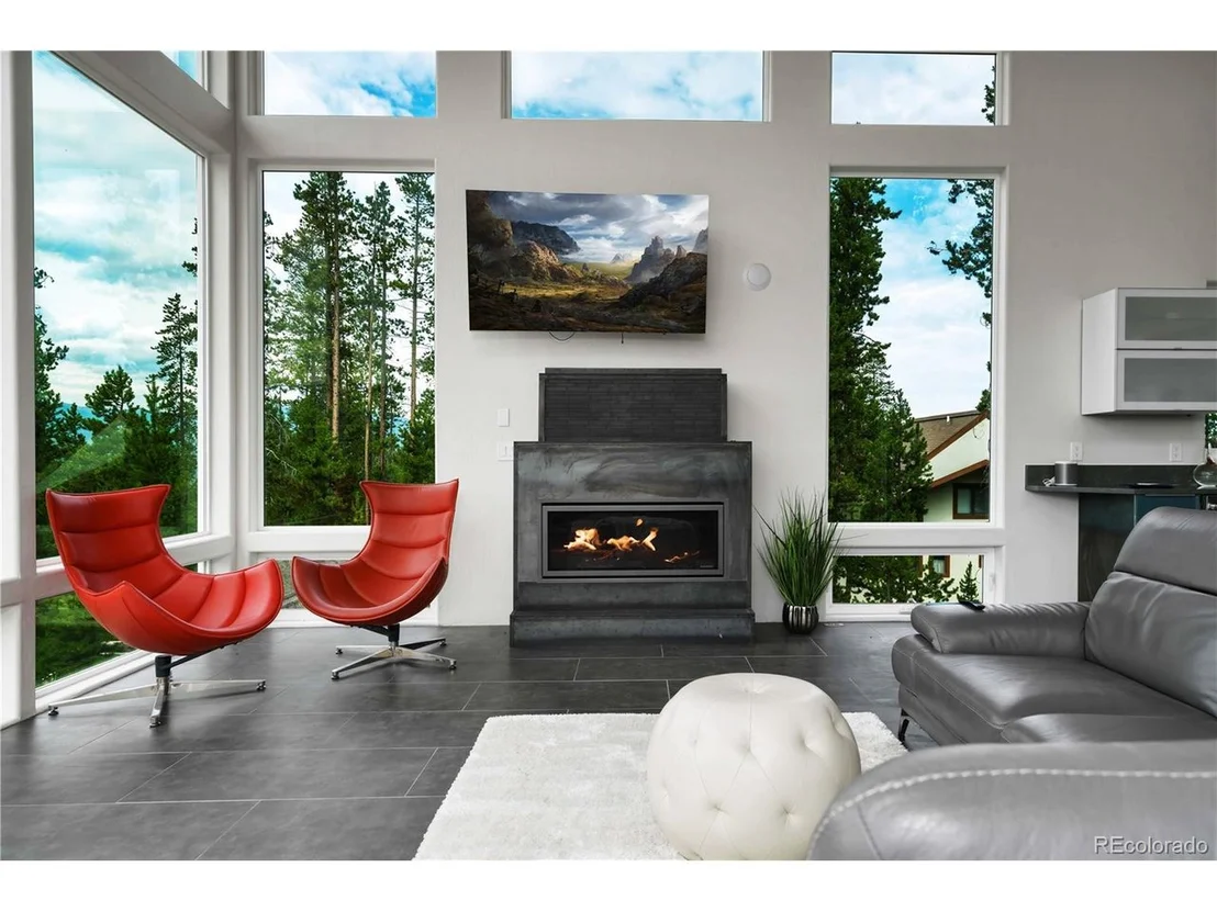 Photo of 28 Rainbow Dr
