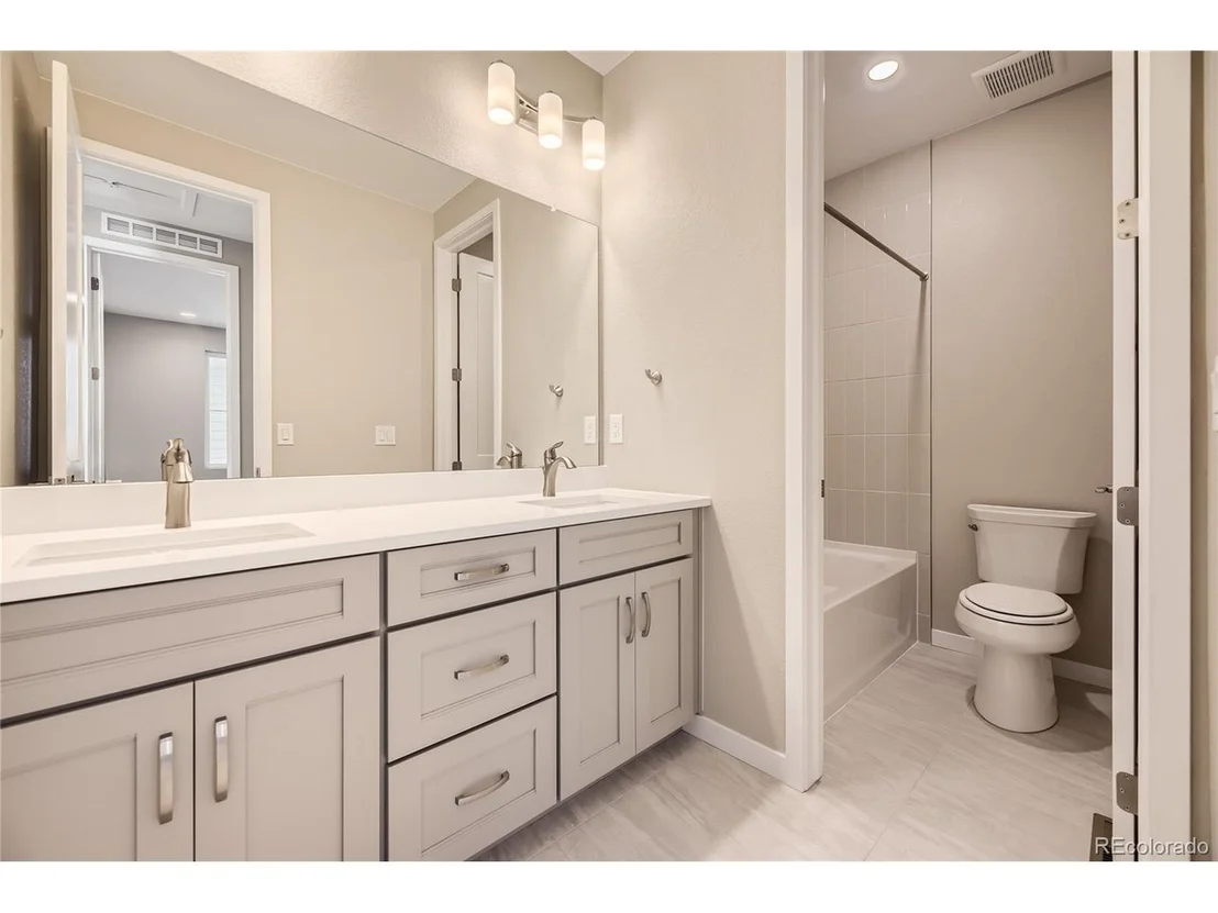 Photo of 9088 Star Fall Cir