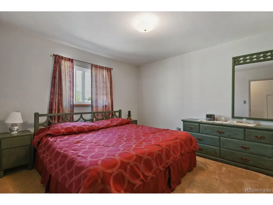 Photo of 332 Lilac Cir