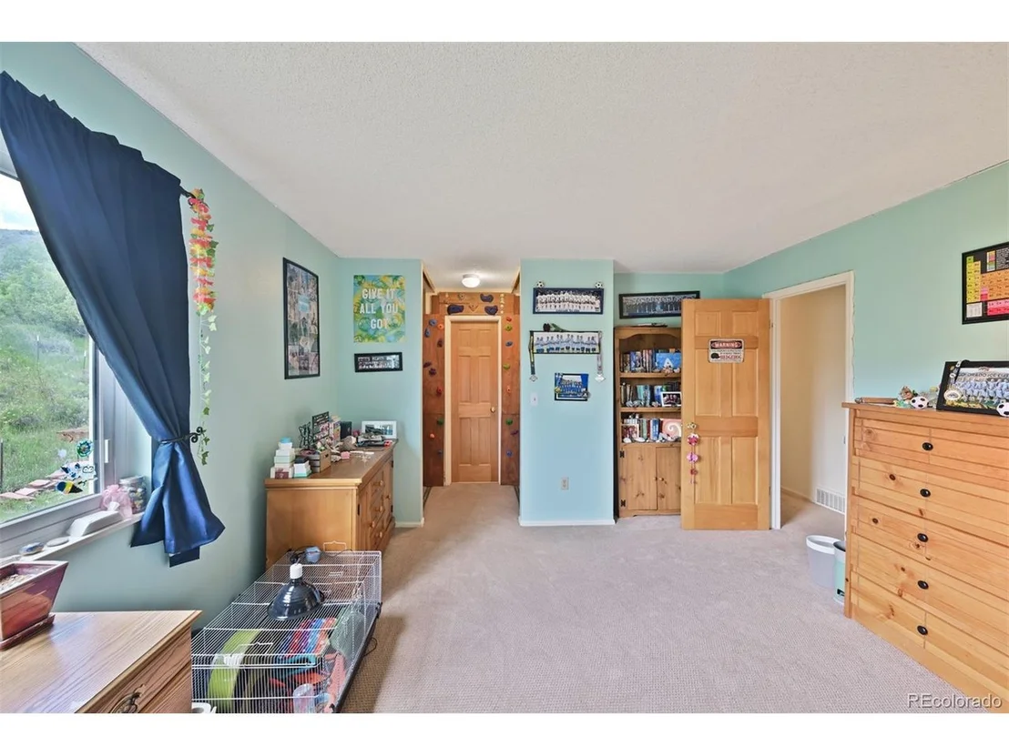 Photo of 225 Berthoud Way