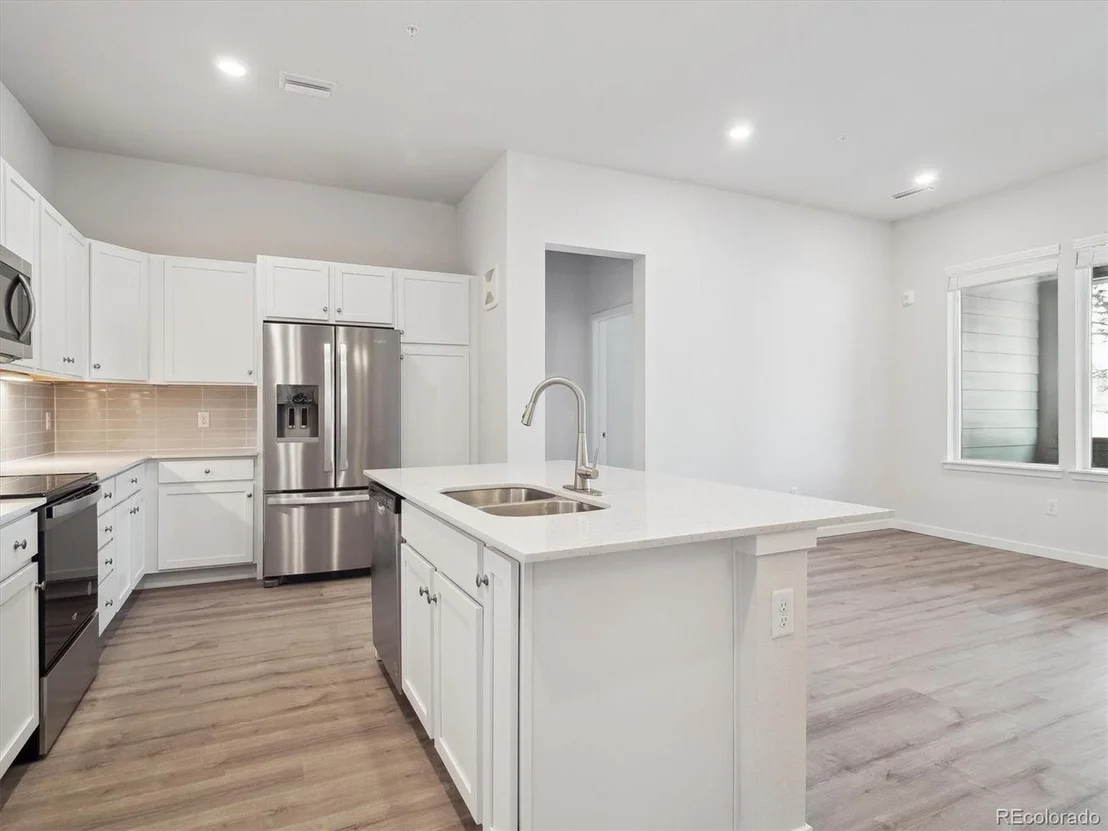 Photo of Unit 2102 at 485 Interlocken Blvd
