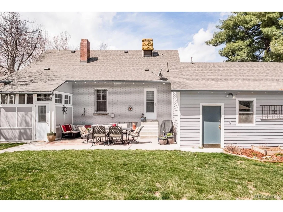 Photo of 2556 Eudora St