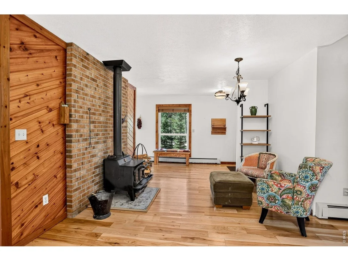 Photo of 104 E Dory Way
