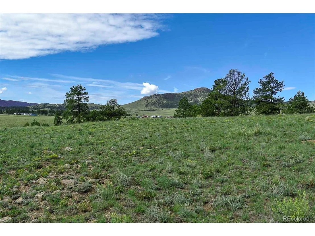 Photo of 32 Peak Dr