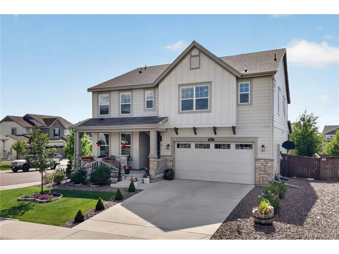 Photo of 963 Chokecherry Ct