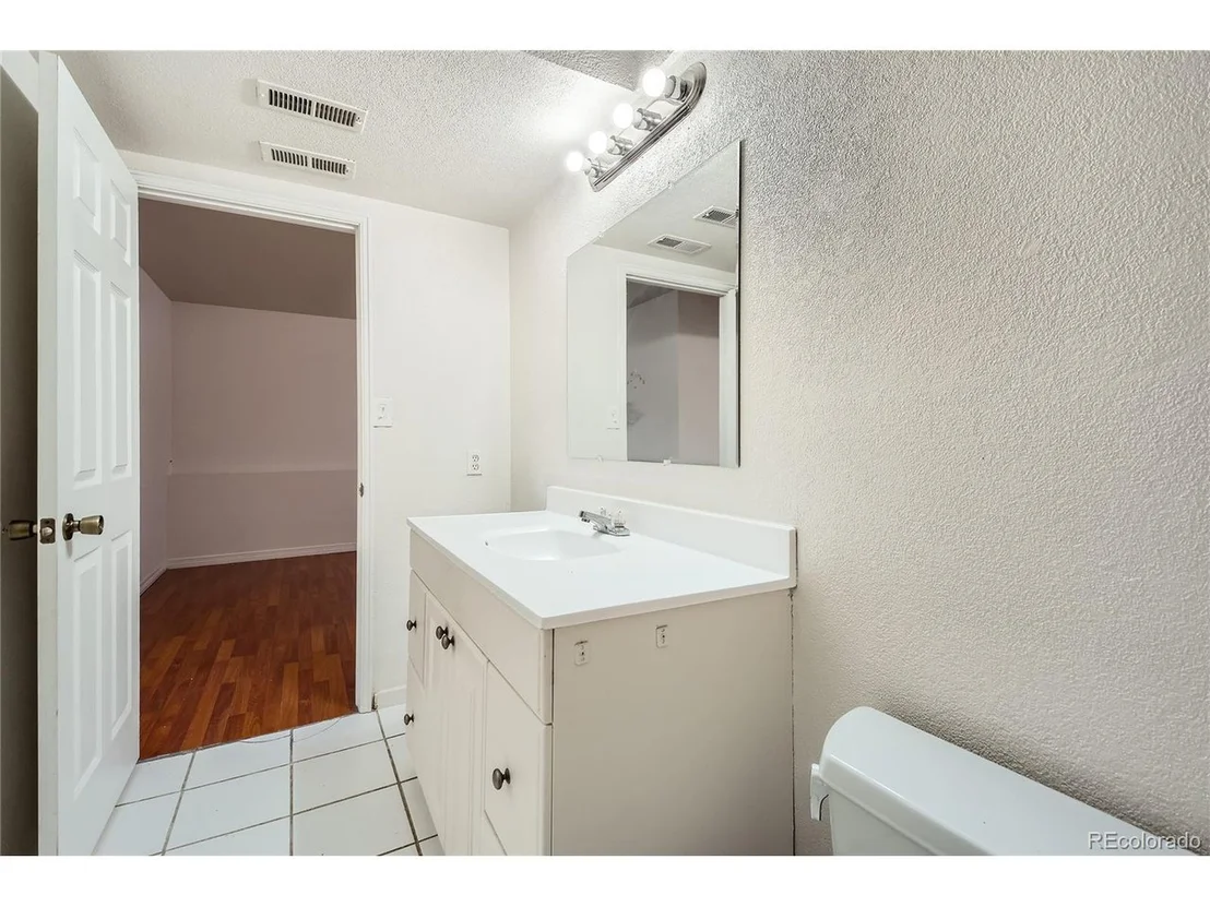 Photo of 2232 Ash Ave