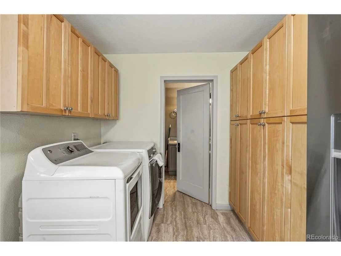 Photo of 40527 County Road 37