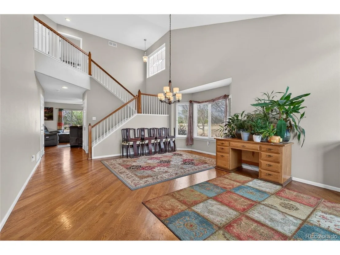 Photo of 6289 Viewpoint Ave