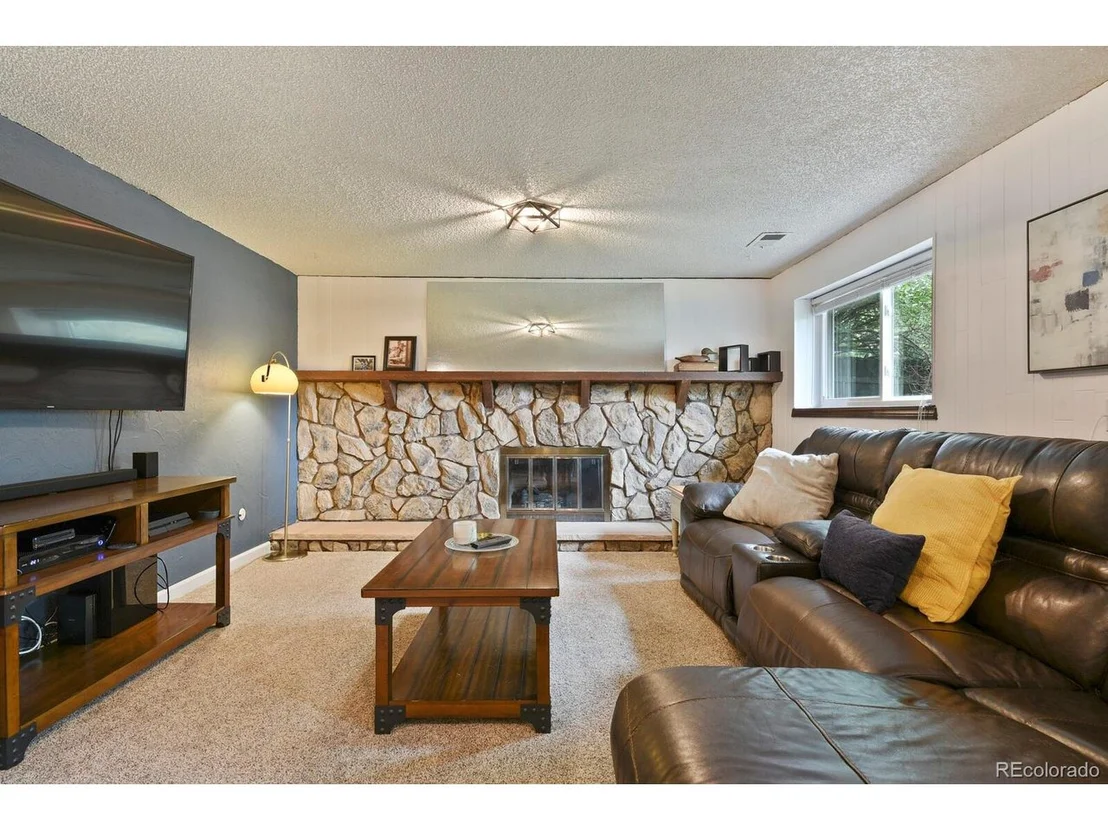 Photo of 10385 W Lambuth Pl