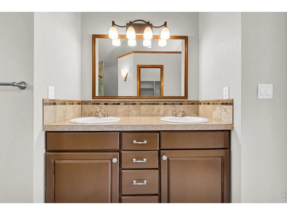 Photo of 930 Grouse Cir